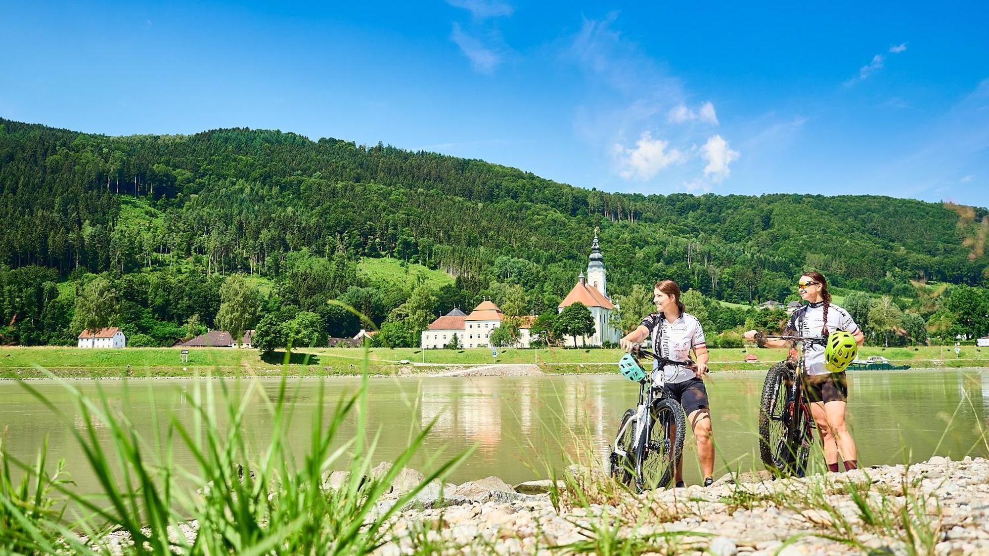 Gasthof-Pension Luger Wesenufer Exteriör bild